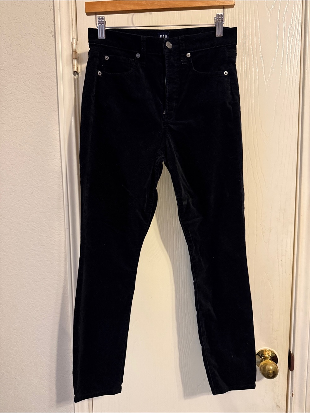 GAP Women's Black Skinny velvet Jeans